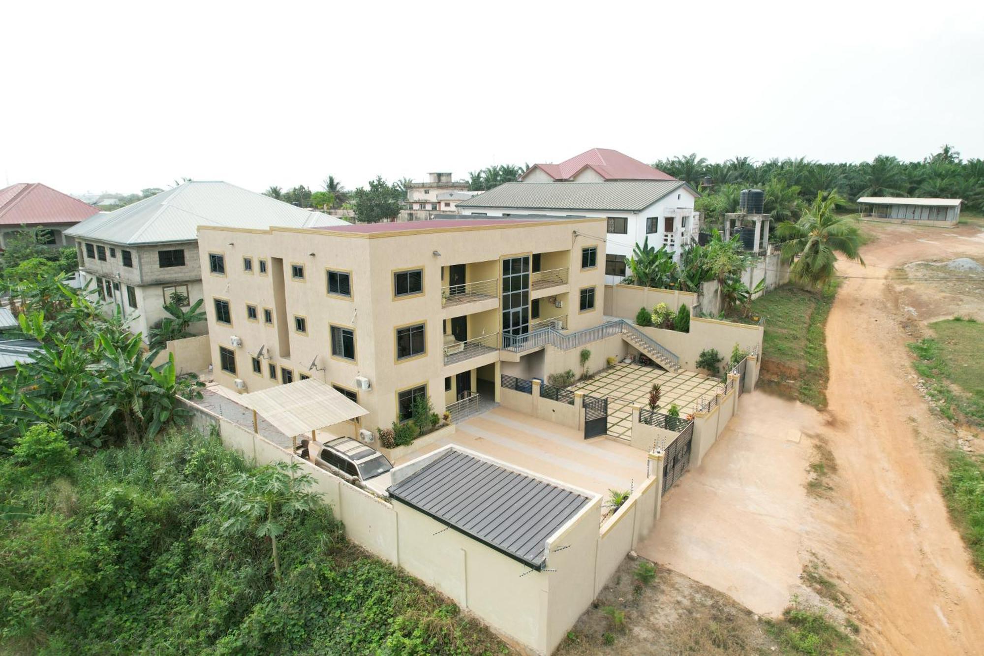 Agape Villa Sekondi-Takoradi Экстерьер фото